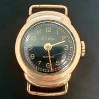 Antike Damen Uhr Marke Porto Handaufzug funktiont. 15 Rubis Kr. München - Grasbrunn Vorschau
