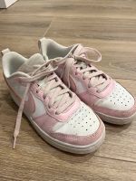 Nike Sneaker Rosa Gr 36 Baden-Württemberg - Illingen Vorschau