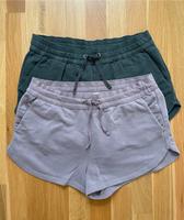 H&M 2 Stück Hose Shorts Sommerhose lila grün Khaki Gr M Berlin - Steglitz Vorschau