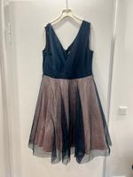 Elegantes Kleid in Größe 42/44 – nur einmal getragen! Düsseldorf - Grafenberg Vorschau