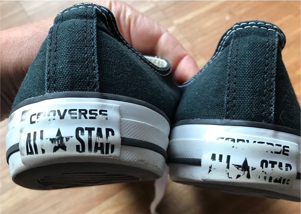 Converse All Star Herrenschuhe Größe 8 schwarz in Bad Salzuflen