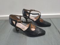 Tanzschuhe Damen, Werner Kern, Gr.4,5/37 Bayern - Karlsfeld Vorschau