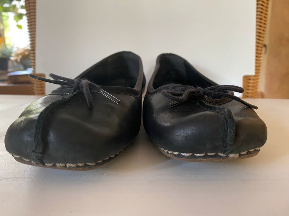 Clarks Freckle Ice Gr.5 schwarz Glattleder in Kamen