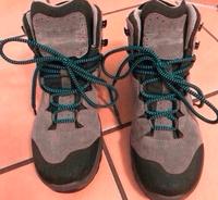 Schuhe Outdoor Boots Jungen Vibram Gr 39 neuwertig Eimsbüttel - Hamburg Lokstedt Vorschau
