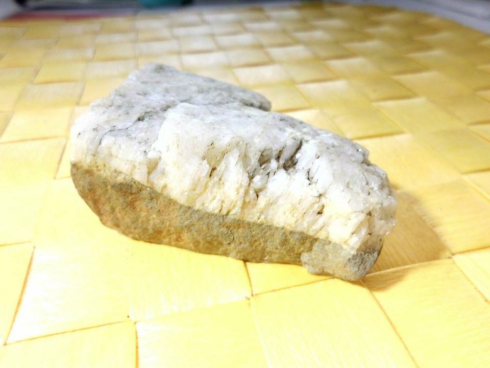quarzstein Kristall 6 in Dissen am Teutoburger Wald
