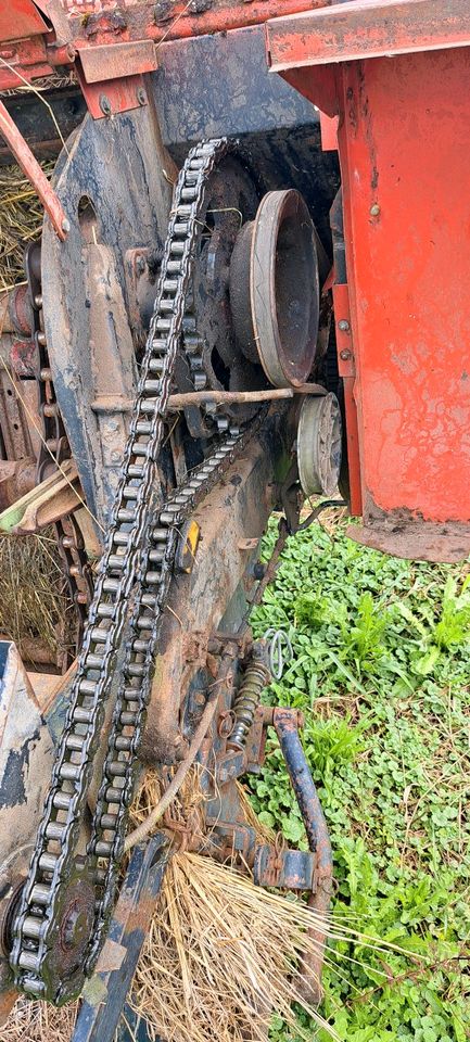 Deutz Fahr K327 Ladewagen in Schechen