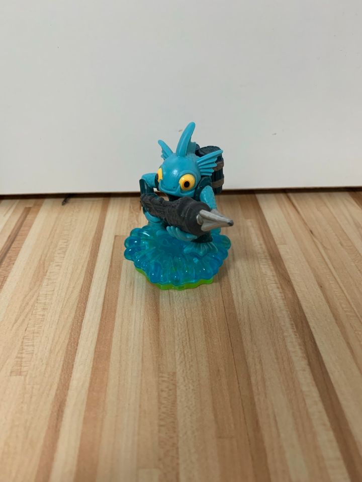 Skylander Figuren aus Spyros Adventure Paket aus 3 Figuren in Egelsbach