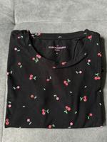 Schwarzes Shirt mit Kirschprint Sachsen - Zwickau Vorschau