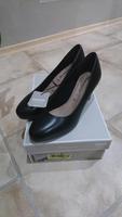 Nagelneue Tamaris Pumps schwarz Bayern - Oberthulba Vorschau