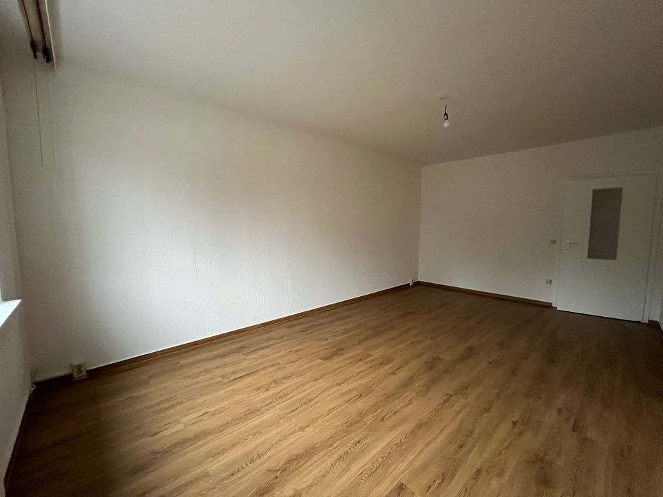 Neu renovierte 2-Zimmer-Wohnung in Schwerin in Schwerin