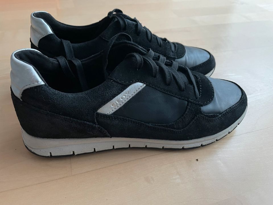 GEOX  Damensneaker Velours + Glattleder, schwarz in Krefeld