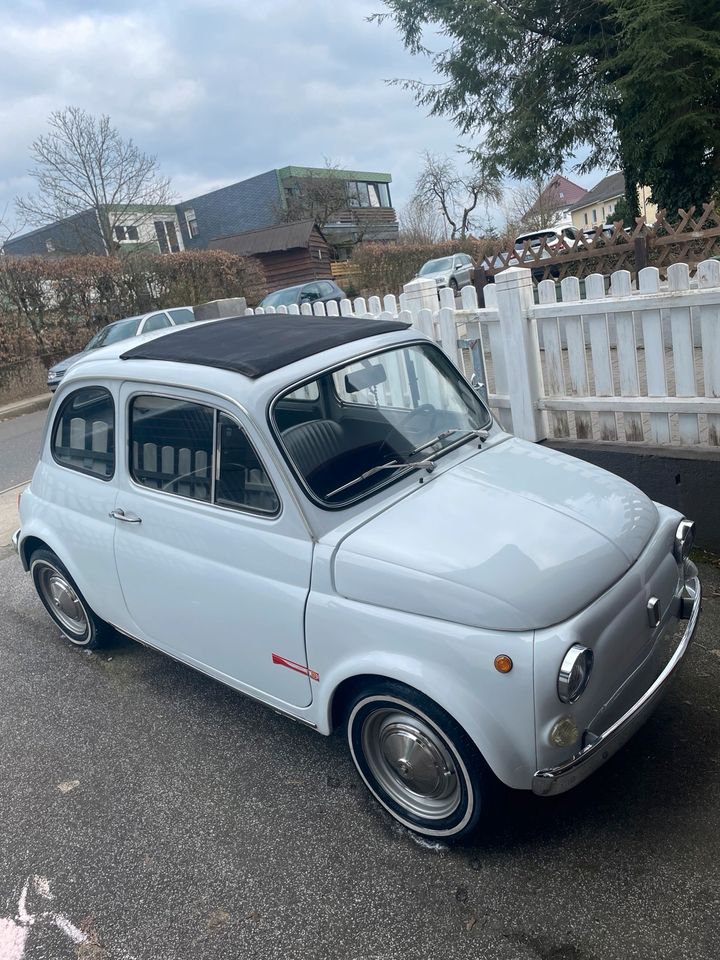 Fiat 500 L Baujahr 1971 in Wermelskirchen