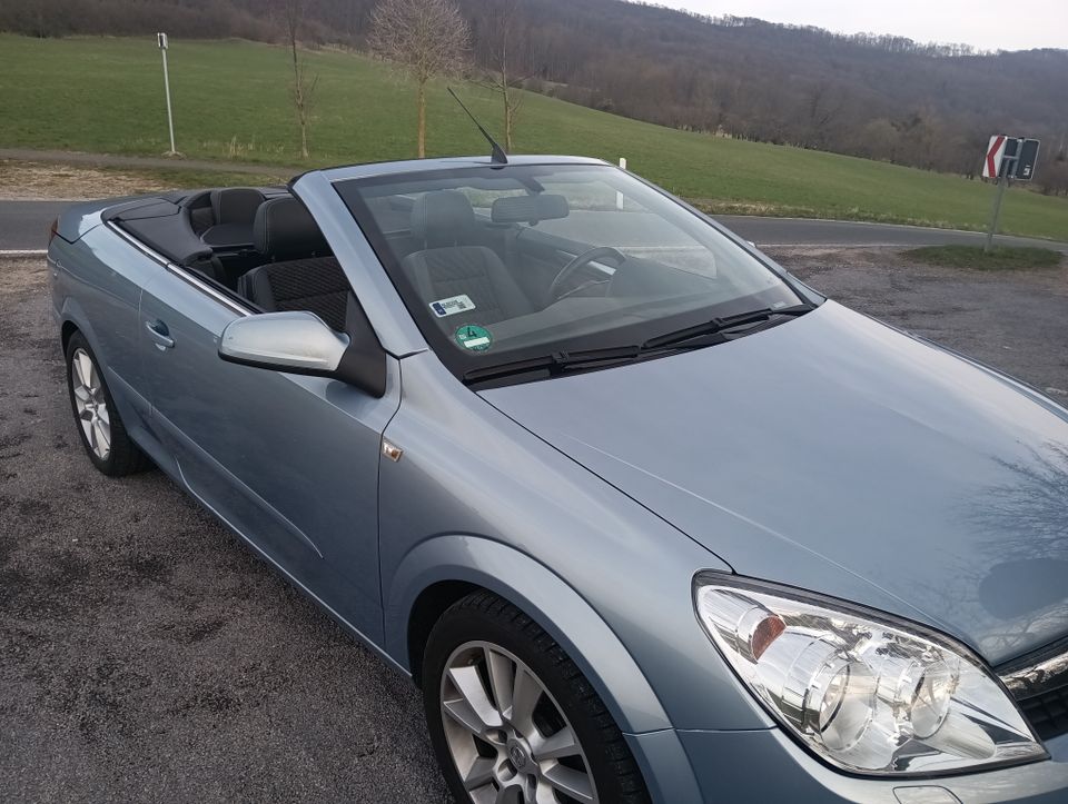 TOP Opel Astra H TT Cabrio 87.800km Automatik AHK Klima Tempomat in Dingelstädt