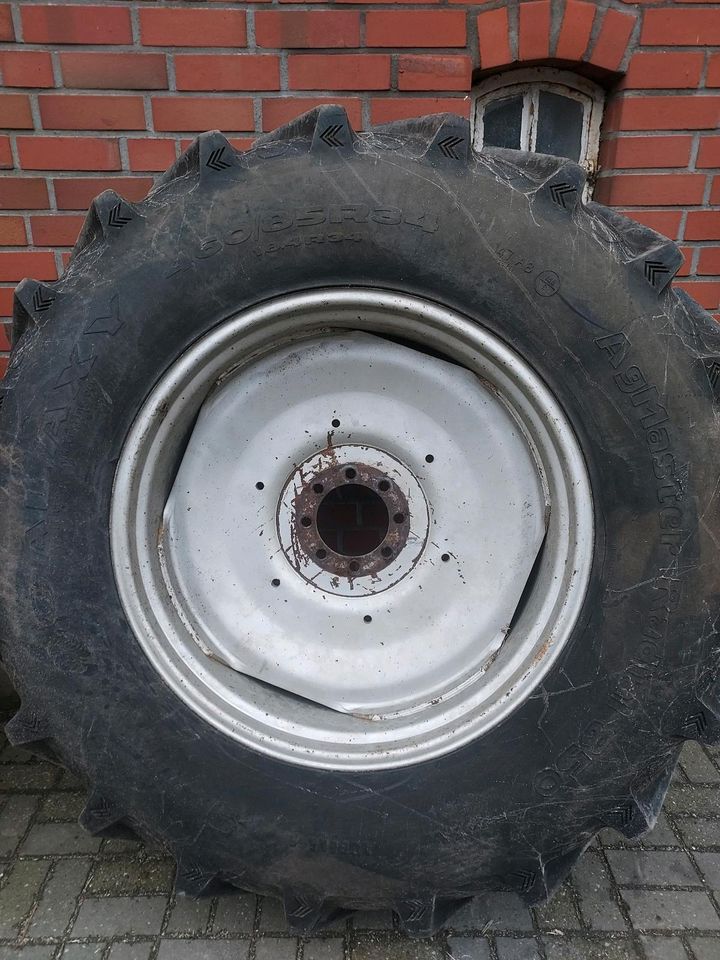 Deutz DX 4.30 4.50 4.31 Räder Reifen 460/85r34 in Rhede