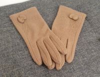 Six Handschuhe Beige Perlen Strick Nude Top Wolle Khaki Strass Nordrhein-Westfalen - Gladbeck Vorschau