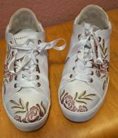 ⭐️VK Bugatti Damen Schuhe Gr. 41 mit Blumenstickerei Hannover - Vahrenwald-List Vorschau