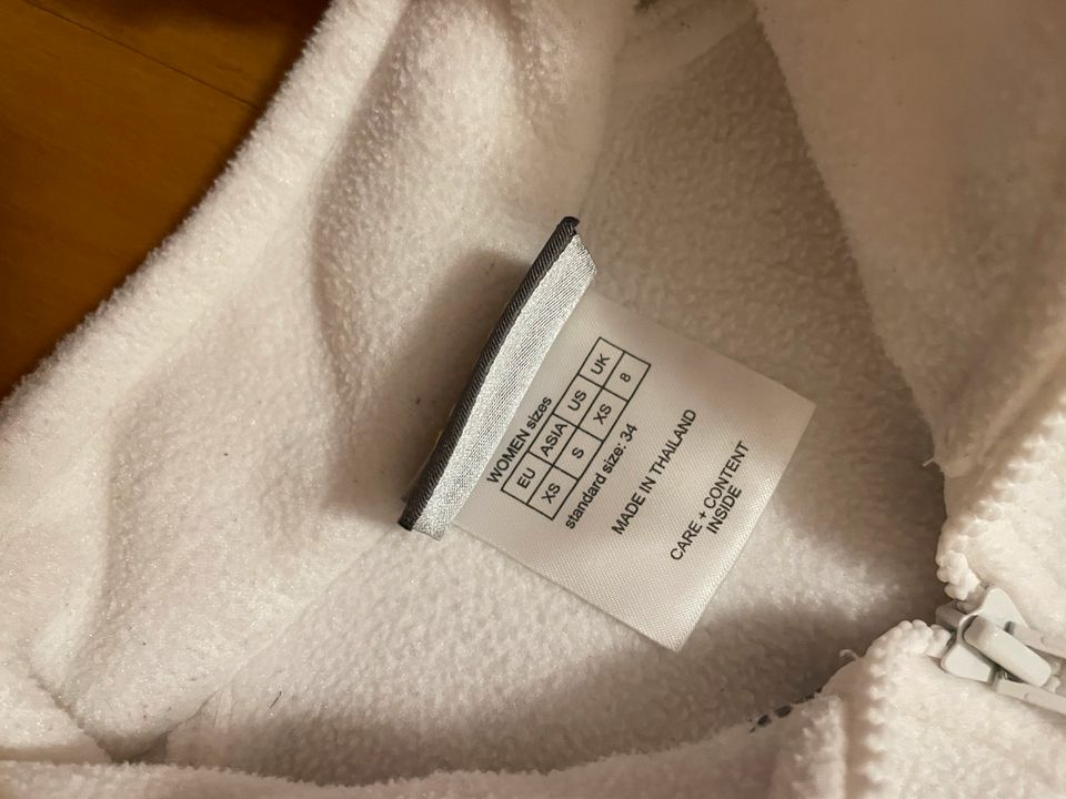 Jack Wolfskin Pullover Fleece, Größe XS top Zustand in Steinigtwolmsdorf