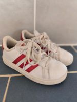 Tolle Sneaker von Adidas Größe 33. Rheinland-Pfalz - Nentershausen (Westerwald) Vorschau