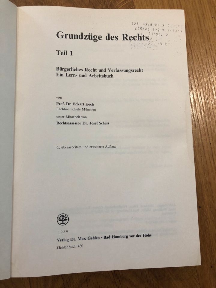 Buch Grundzüge des Rechts von Eckart Koch in Ingersleben (bei Haldensleben)