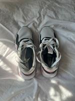 Puma Damen Sportschuhe, einmal getragen, Gr. 39 Bayern - Wartenberg Vorschau