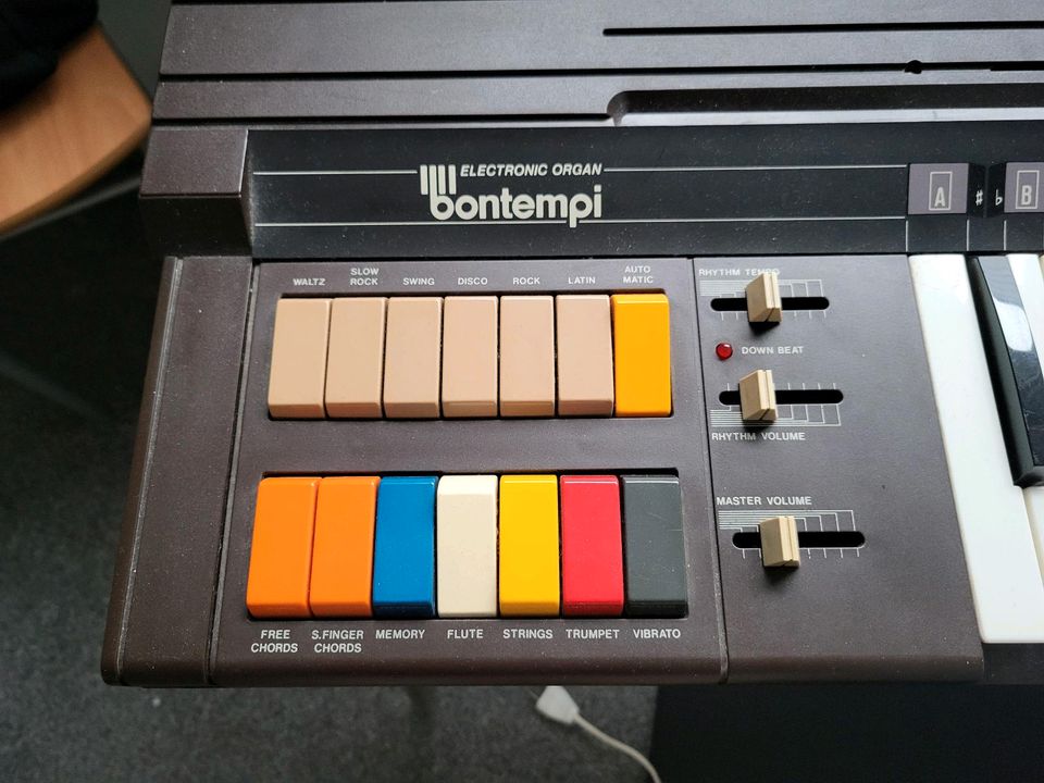 Elektronische/si Orgel/Klavier von Bontempi in Wilhelmshaven