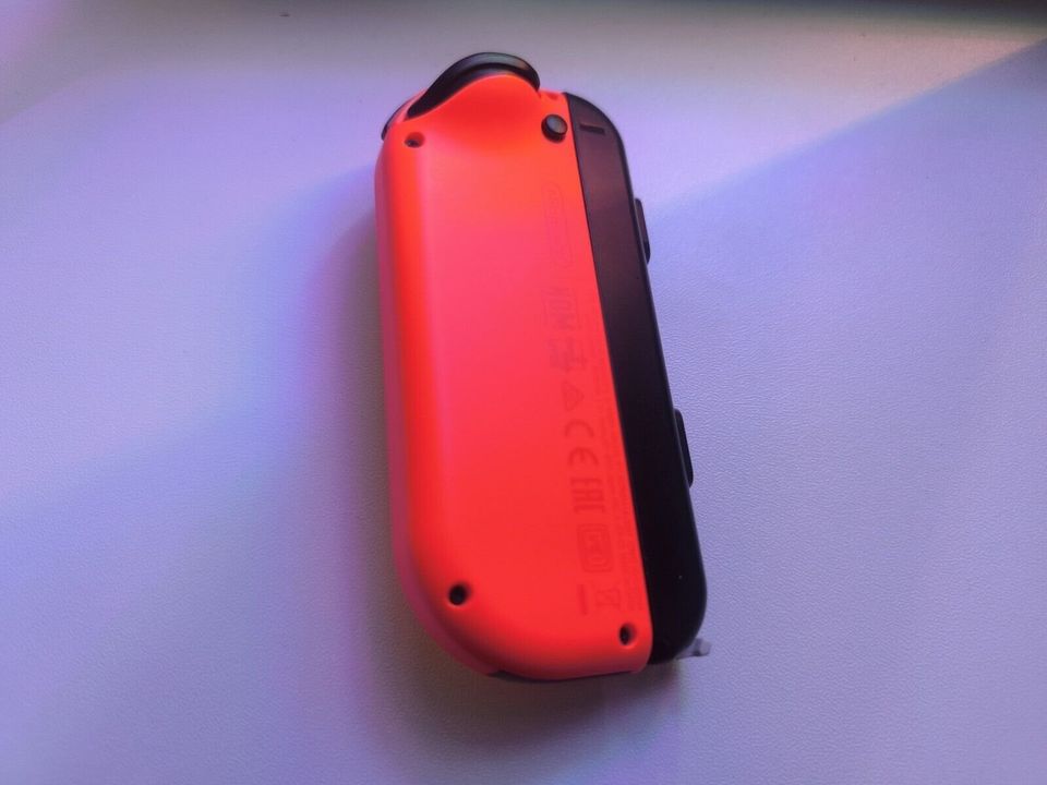 TEILDEFEKT ORIGINAL NINTENDO SWITCH Joy-Con R Neon Rot Controller in Bebra