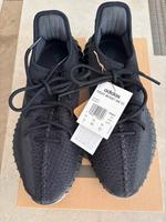 Yeezy 350 V2 ONYX Nordrhein-Westfalen - Mülheim (Ruhr) Vorschau