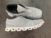 On Cloud Herrenschuhe Gr. 45,grau/weiß, neuwertig Bayern - Stamsried Vorschau