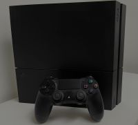 Playstation 4 inkl. 2 Controller Hessen - Seligenstadt Vorschau