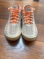 Yonex Tennis- Schuhe Gr. 40 Nordrhein-Westfalen - Kerpen Vorschau