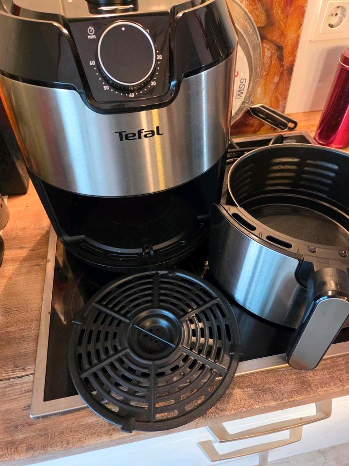 Heißluftfritteuse Tefal Easy  Fry Classic xl 4,2 L in Düsseldorf