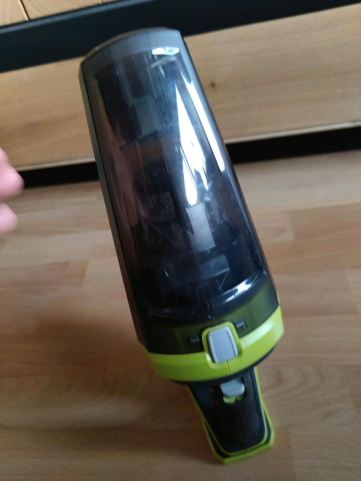 Ryobi Akkusauger Akku Staubsauger 18 Volt in Hamburg