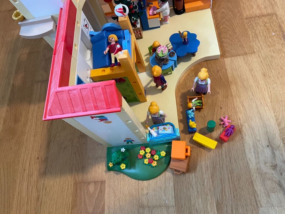 Playmobil Wohnhaus mit viel Zubehör in Schorfheide