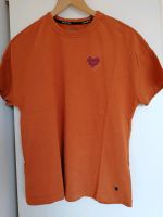 Orange-rotes T-Shirt von Mustang Gr. S Niedersachsen - Lüneburg Vorschau