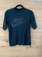 Nike Tshirt schwarz XS Thüringen - Nordhausen Vorschau