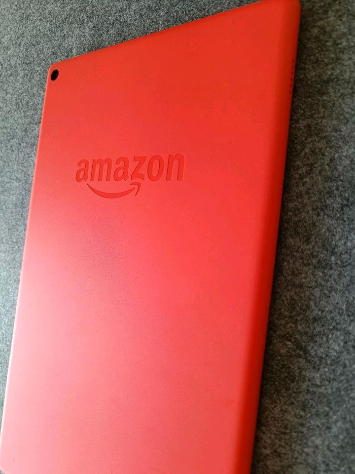 Tablet Amazon Fire HD 10 7. Generation rot in Nürnberg (Mittelfr)