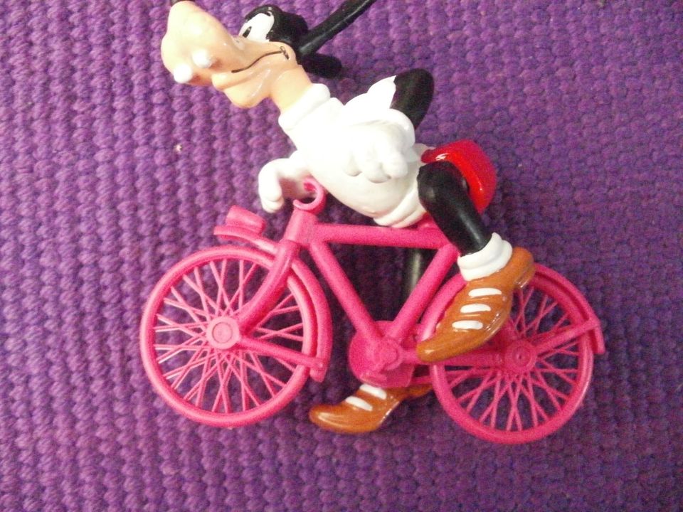 8 x Goofy + 1 Micky Maus Figuren - BULLYLAND - DISNEY. in Geldern