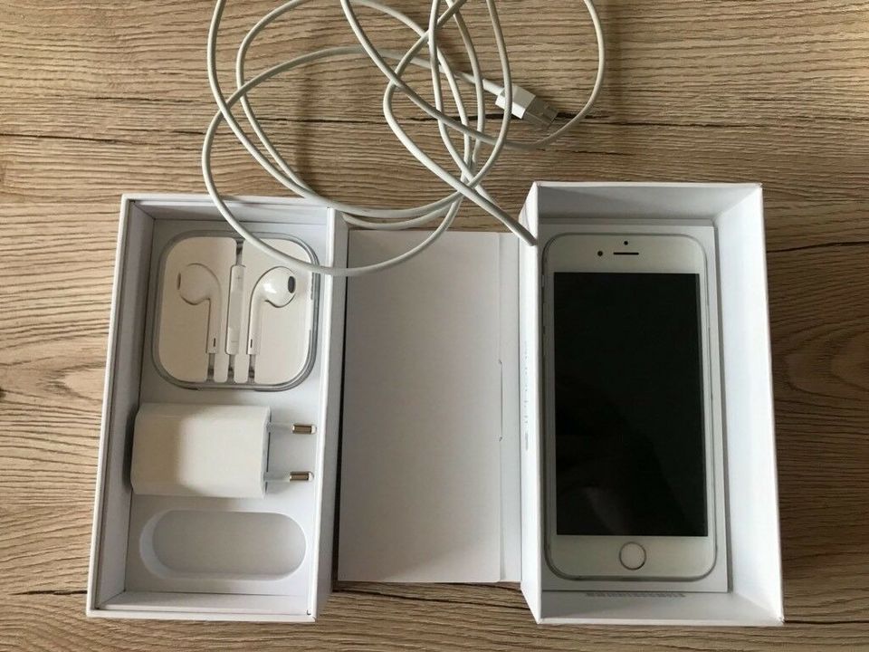iPhone 6 Silber - 64 GB gebraucht in Bergtheim (Unterfranken)