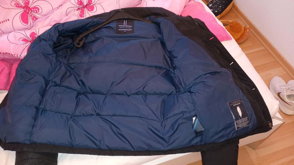 Hilfiger Daunenjacke XL in Köln