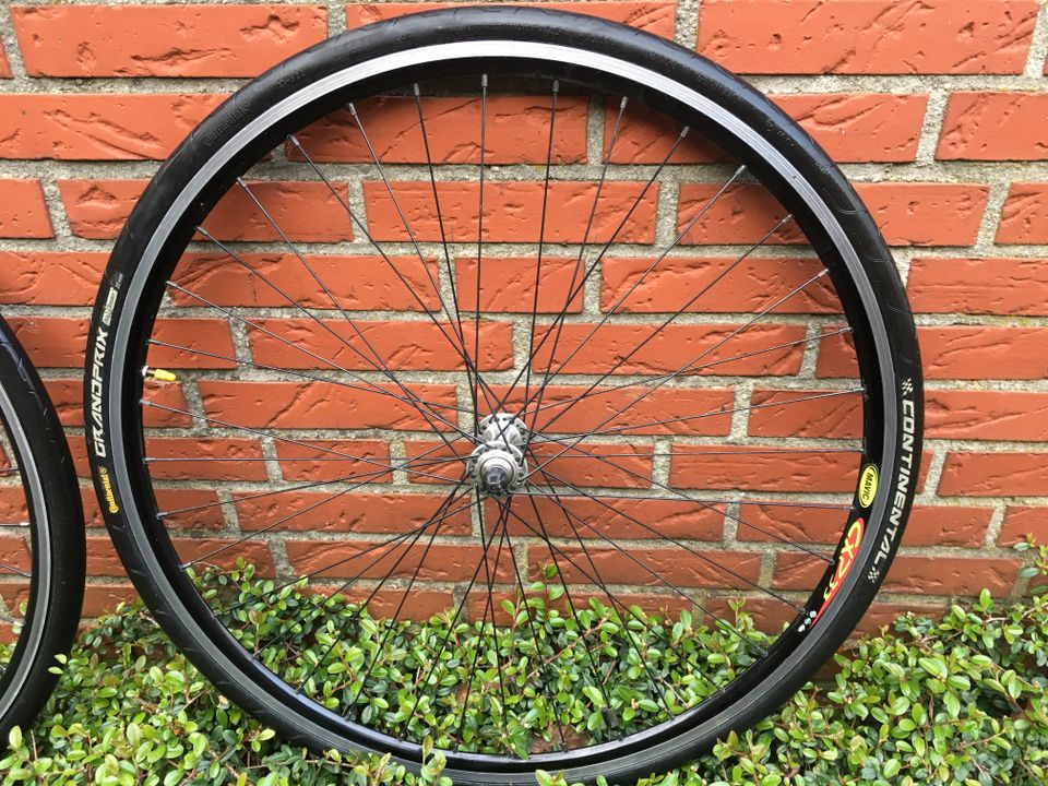 Laufradsatz Mavic CXP 33 mit Shimano Ultegra Nabe in Dortmund