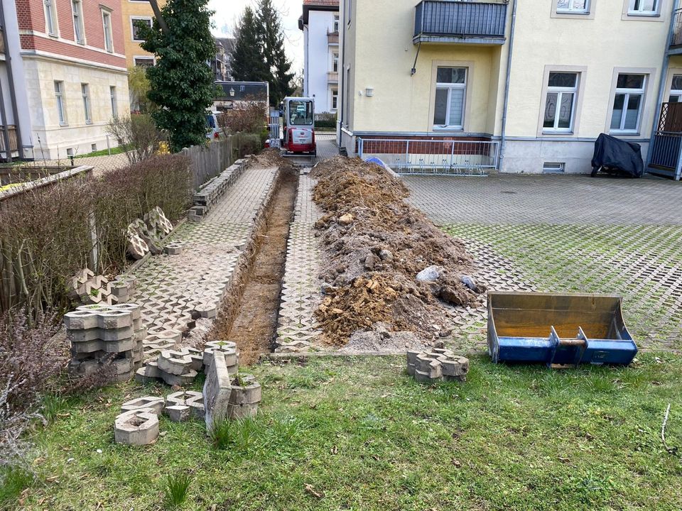 Rohrleitungsbau (Höhenregulierung; Sielbau; Verlegung von Medien) in Dresden