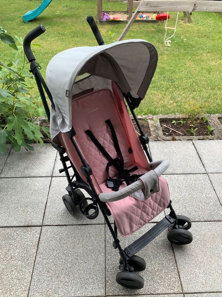 Buggy Tornado rosa Kinderwagen in Bielefeld