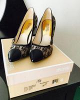 HIGH HEELS VON MICHAEL KORS München - Milbertshofen - Am Hart Vorschau