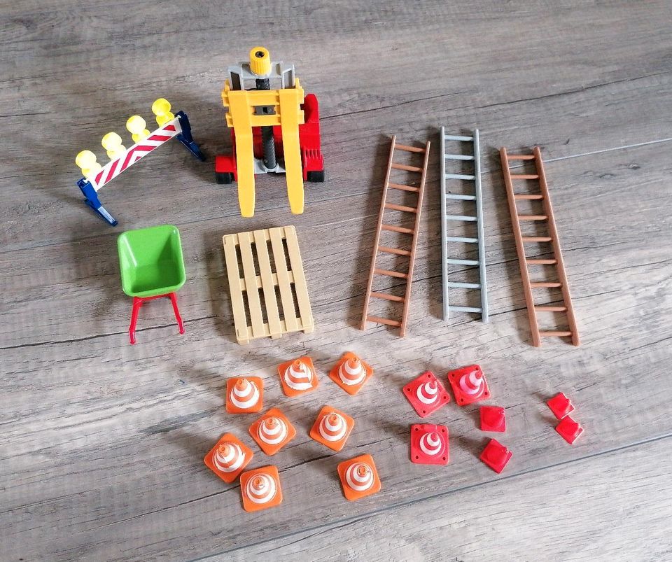 Playmobil Set Baustelle, Gabelstapler, Pylonen, Leiter, Karre in Hille