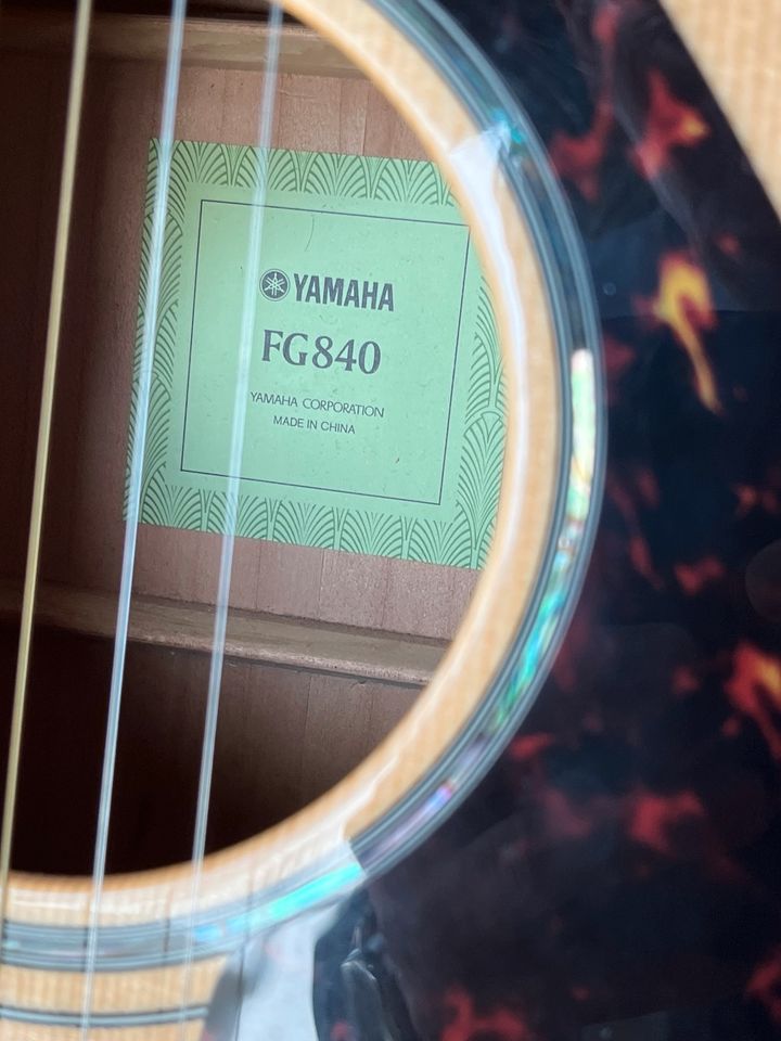 Yamaha FG840 Gitarre in Frankfurt am Main