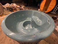 Jacuzzi Whirlpool Outdoor Badefass Badezuber Hottub Nordrhein-Westfalen - Altenbeken Vorschau