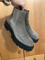 Kennel & Schmenger Chelsea Boots Plateaustiefel Stiefelette Baden-Württemberg - Allensbach Vorschau