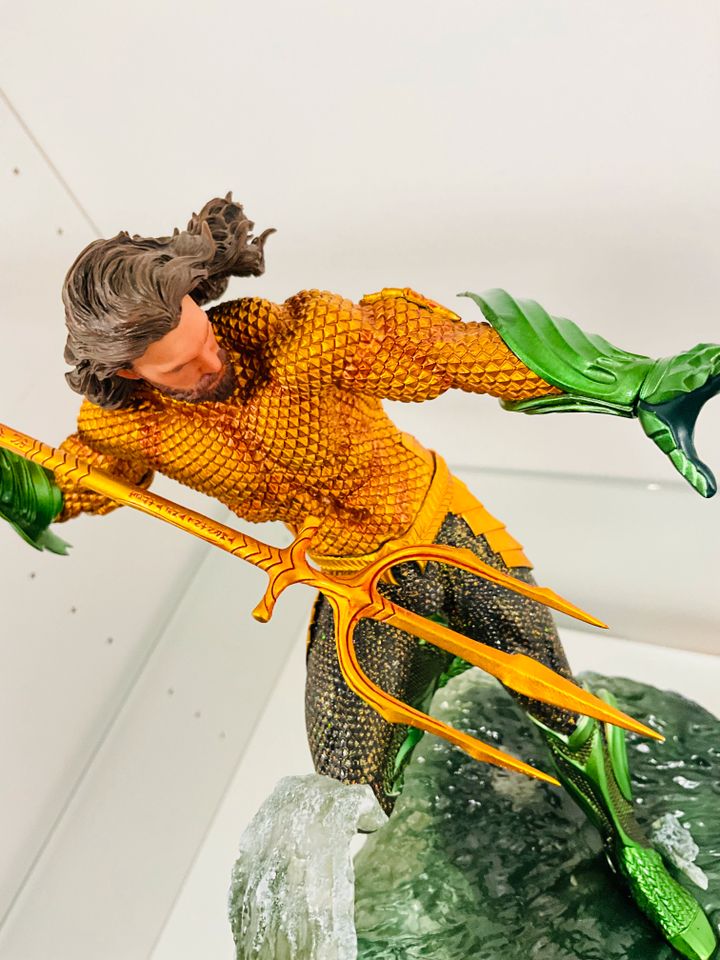 Aquaman Statue – DC Film Movie Iron Studios / No Sideshow / No XM in Rheinfelden (Baden)