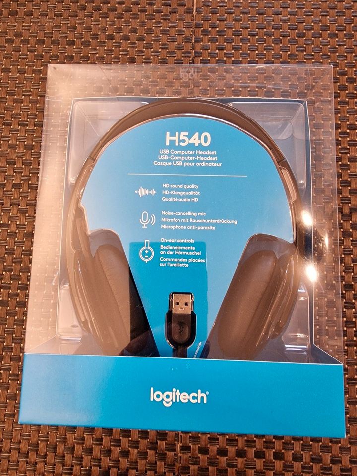 Logitech Kopfhörer H540 USB Computer Headset versiegelt ungeöffne in Frankfurt am Main