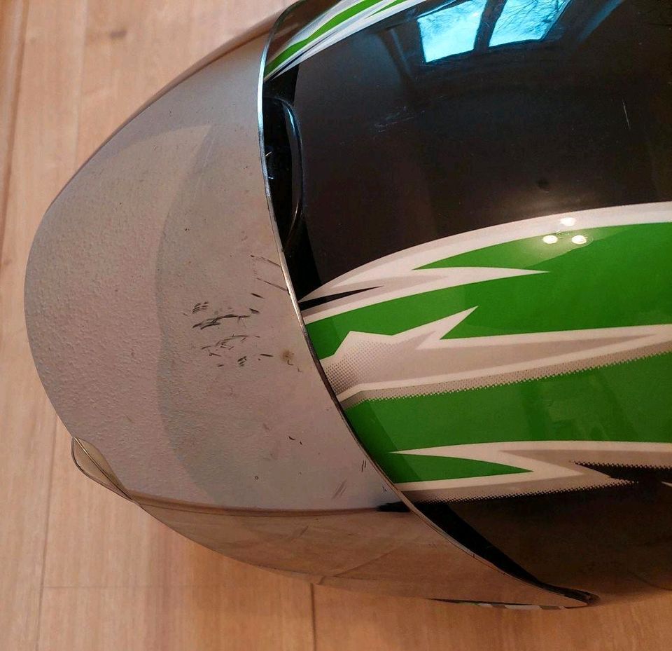 Germot Motorrad Helm XL schwarz/grün verspieltes Visier Integral in Reichenbach (Vogtland)